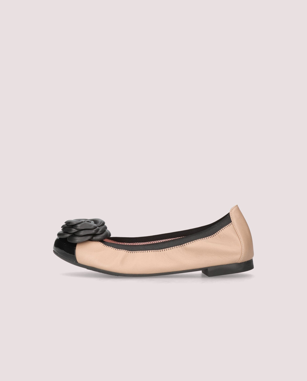Rosario Beige Camellia Flat