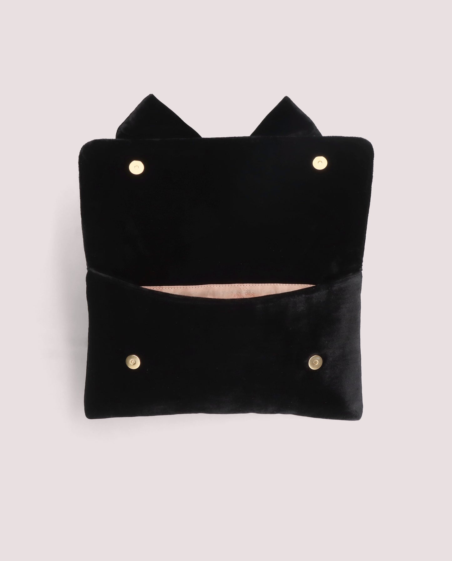 BLACK WOVEN BAGS